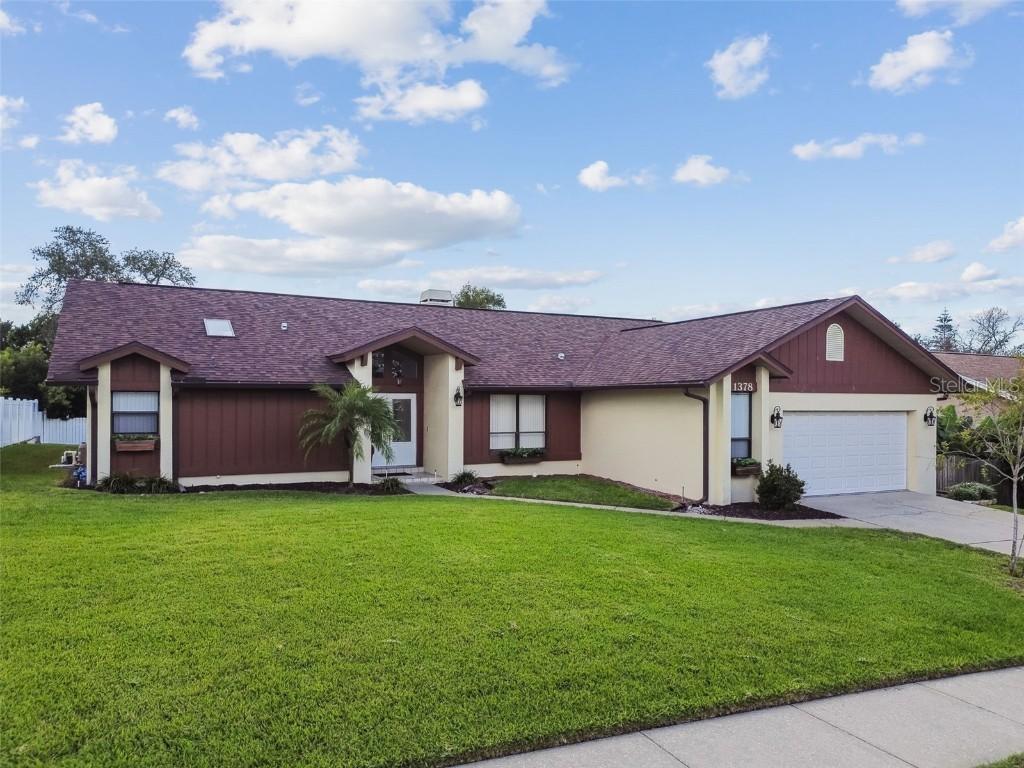 1378 Rolling Ridge Rd., Palm Harbor, FL 34683