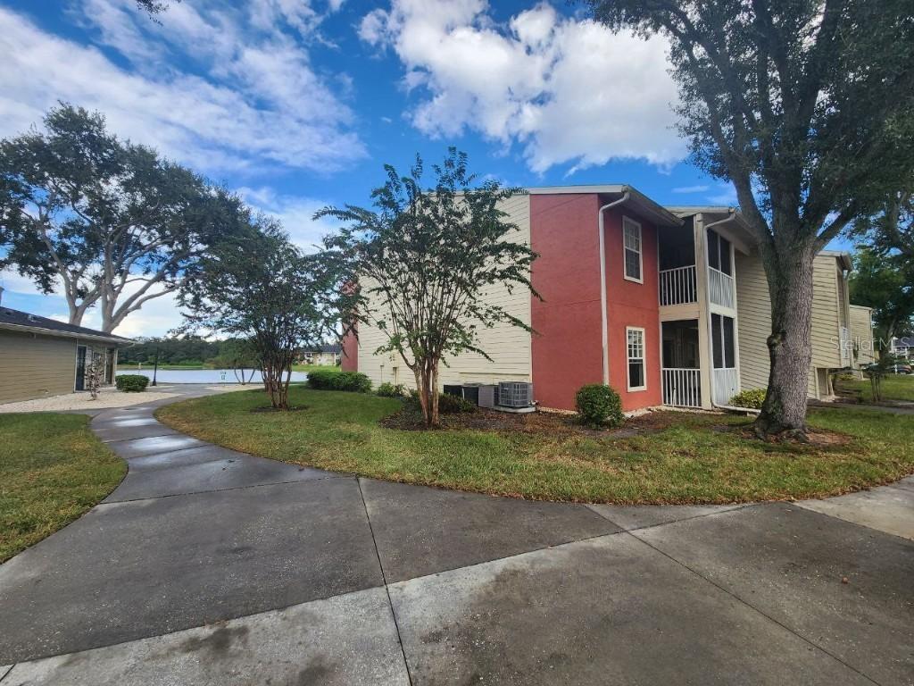 214 Lake Parsons Green #101, Brandon, FL 33511