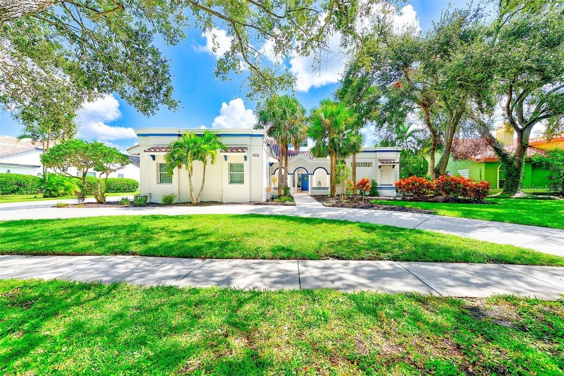 7462 Watersilk Dr., Pinellas Park, FL 33782