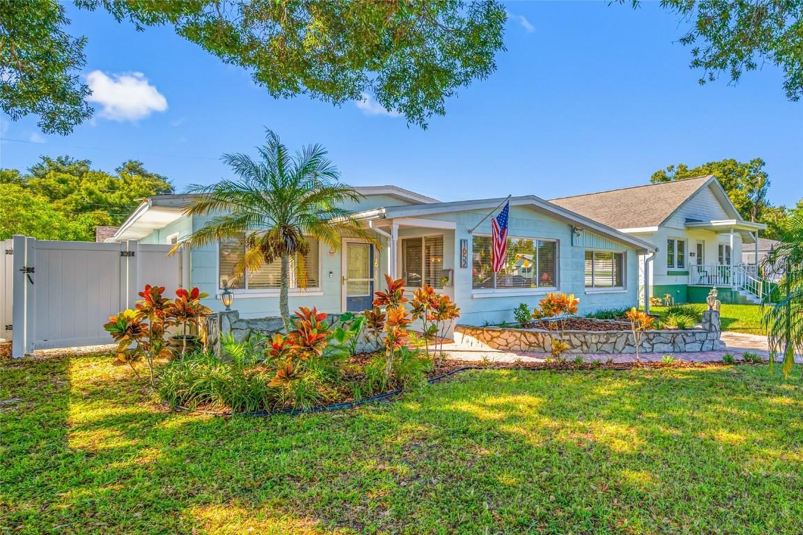 1652 24th Ave., St Petersburg, FL 33713