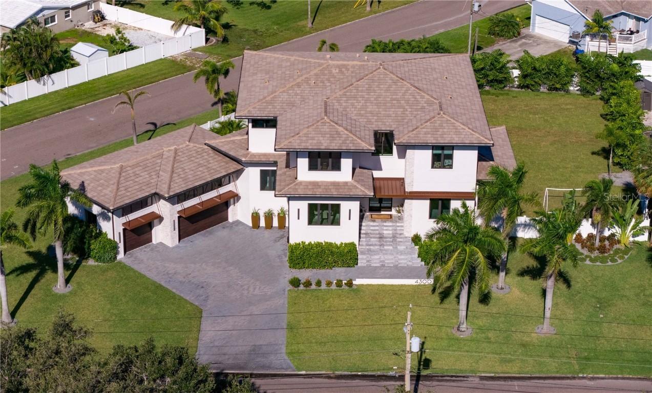 4300 Bayshore Blvd., St Petersburg, FL 33703