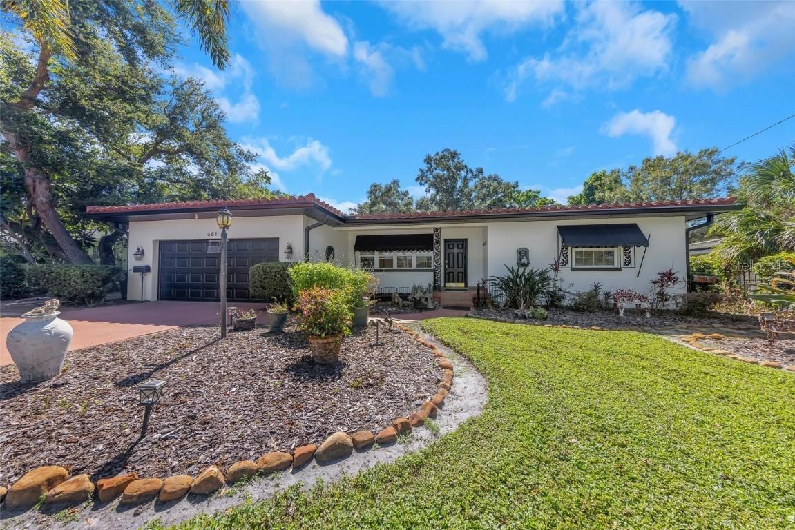 251 S Garden Cir., Belleair, FL 33756