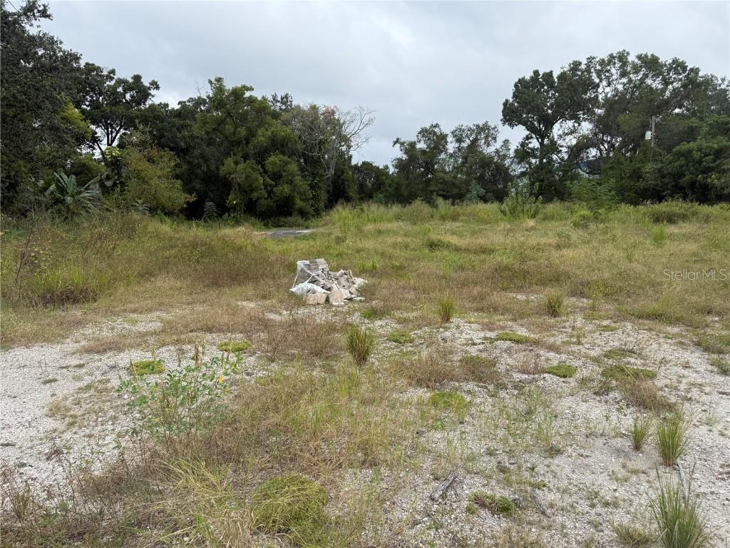 145 W Country Club Dr., Tampa, FL 33612