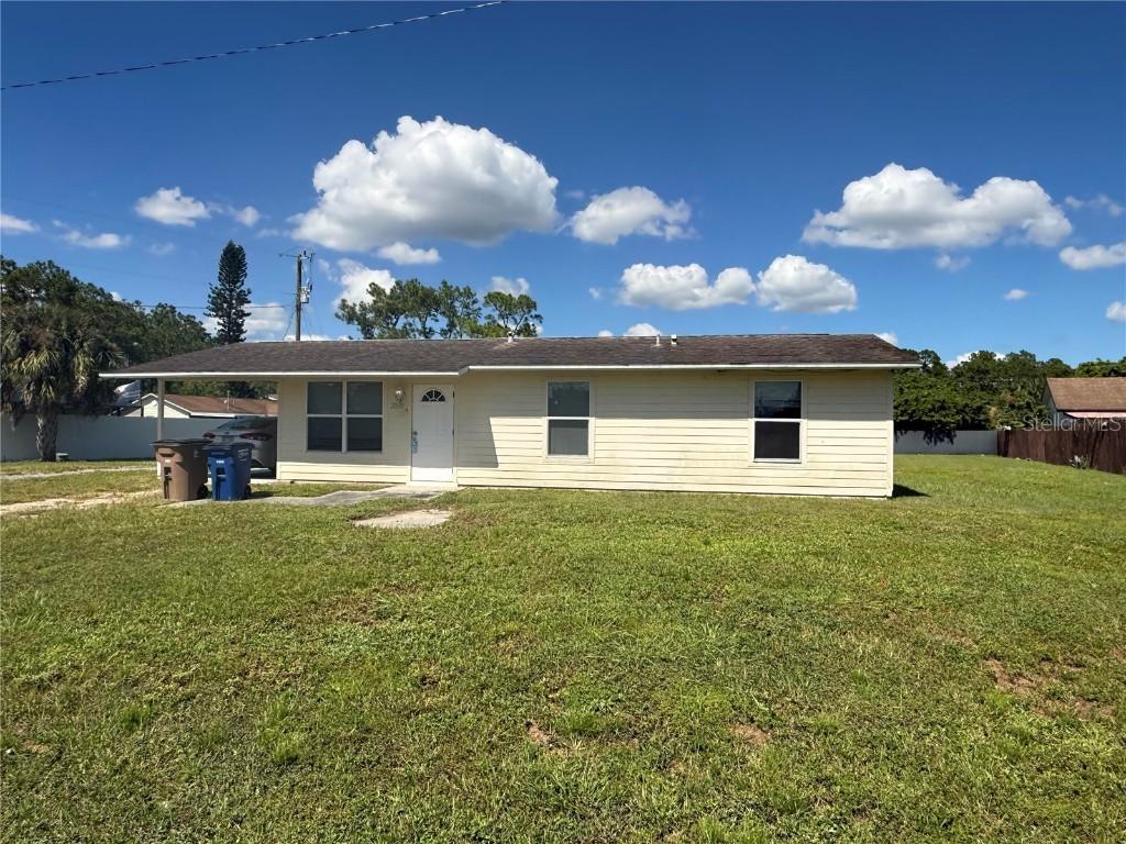 2253 11th Ter., Lehigh Acres, FL 33936