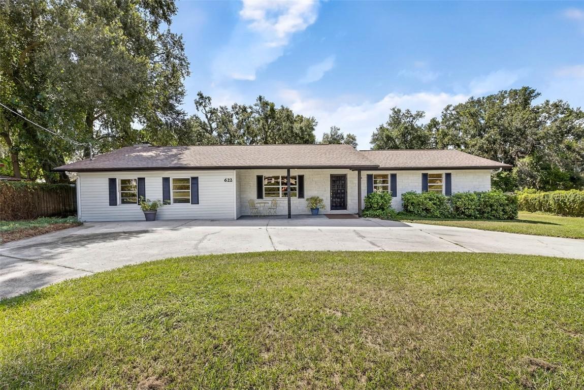622 Limona Rd., Brandon, FL 33510