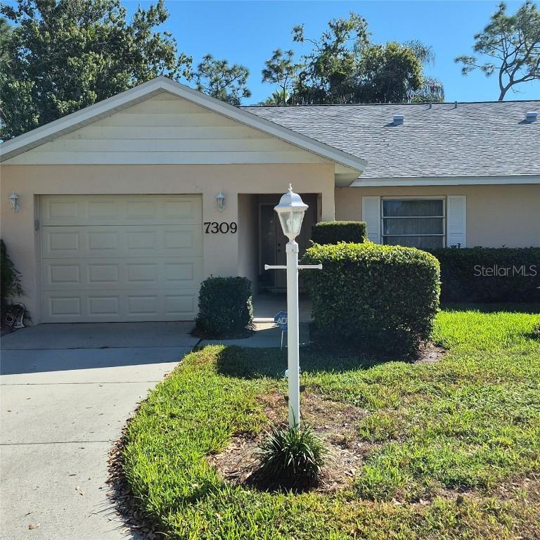 7309 Eleanor Cir., Sarasota, FL 34243