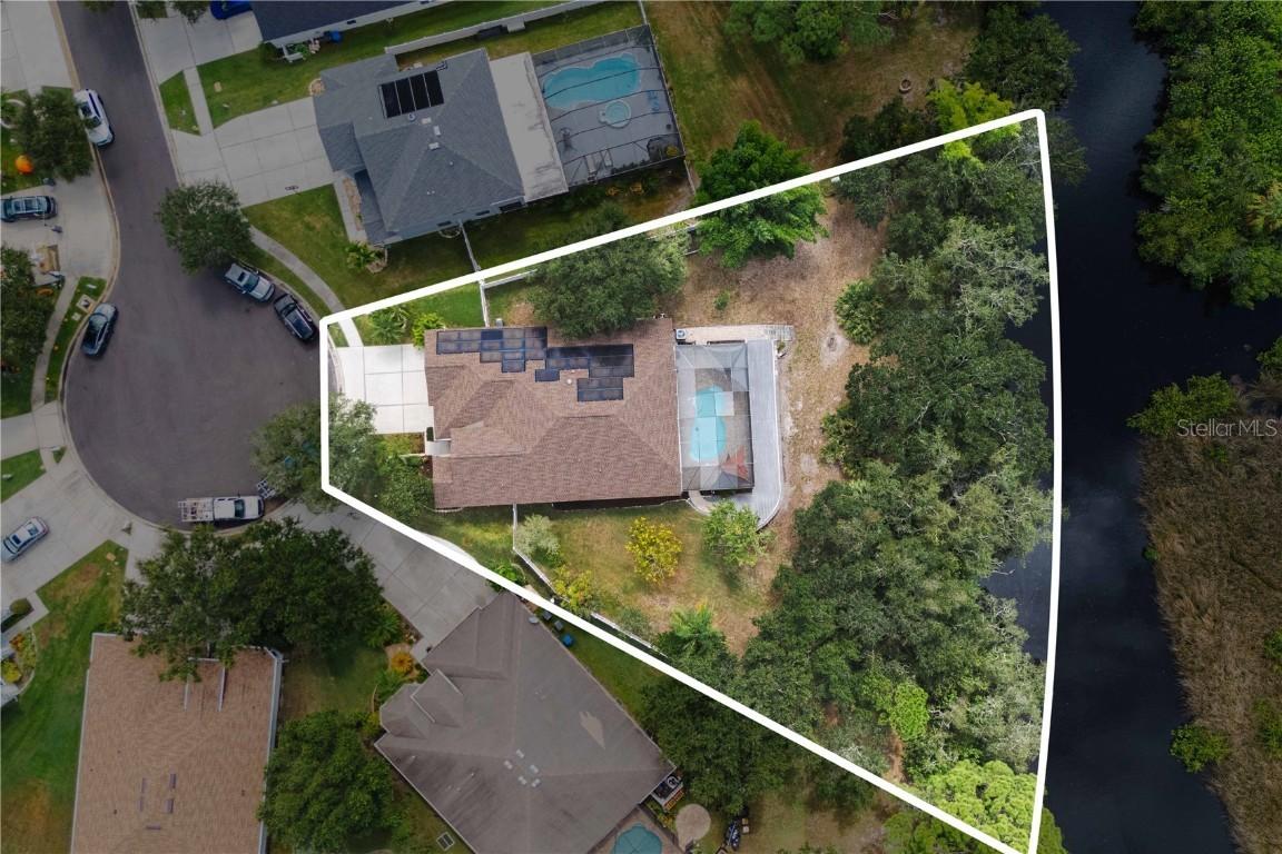 9020 N River Rd., Tampa, FL 33635