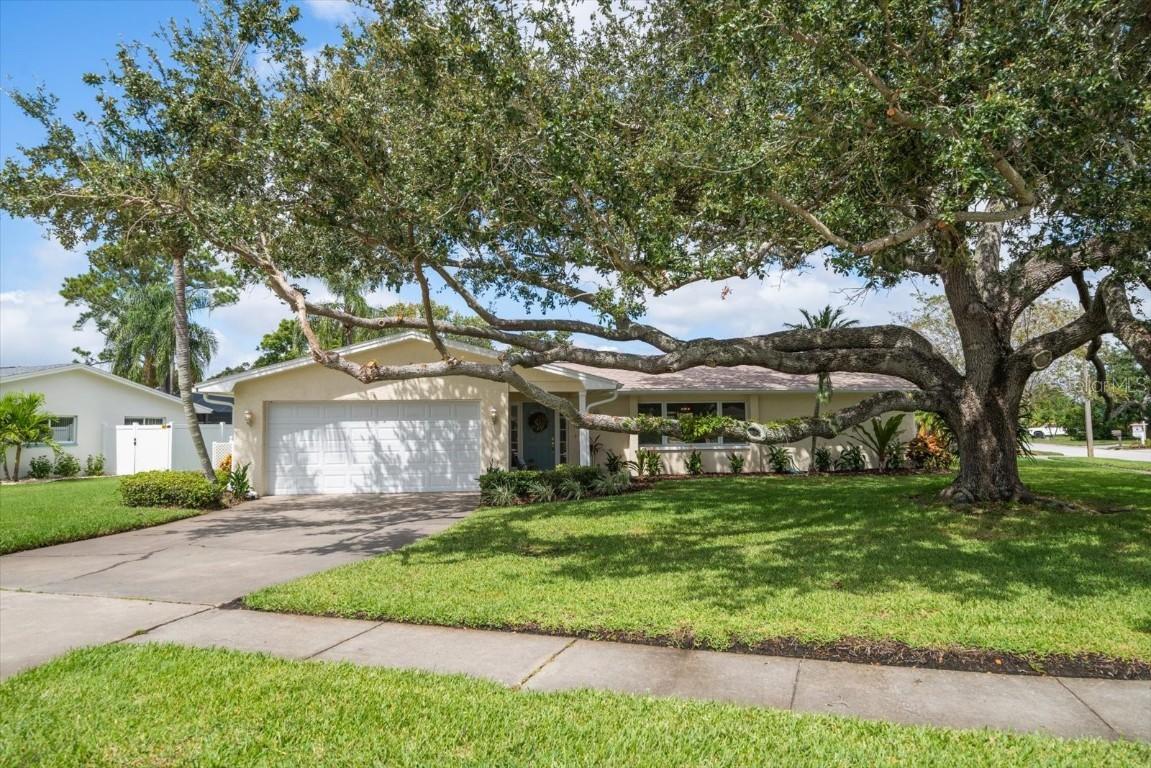 2132 Sandpiper Dr., Clearwater, FL 33764