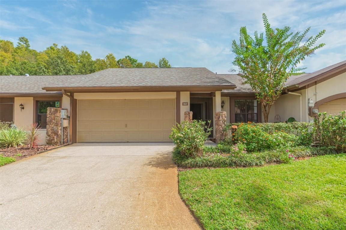 3923 Shoreside Cir., Tampa, FL 33624