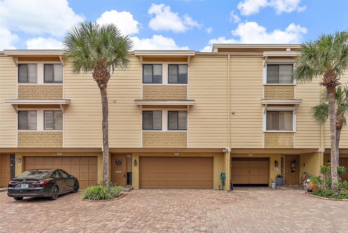 551 Sandy Hook Rd., Treasure Island, FL 33706