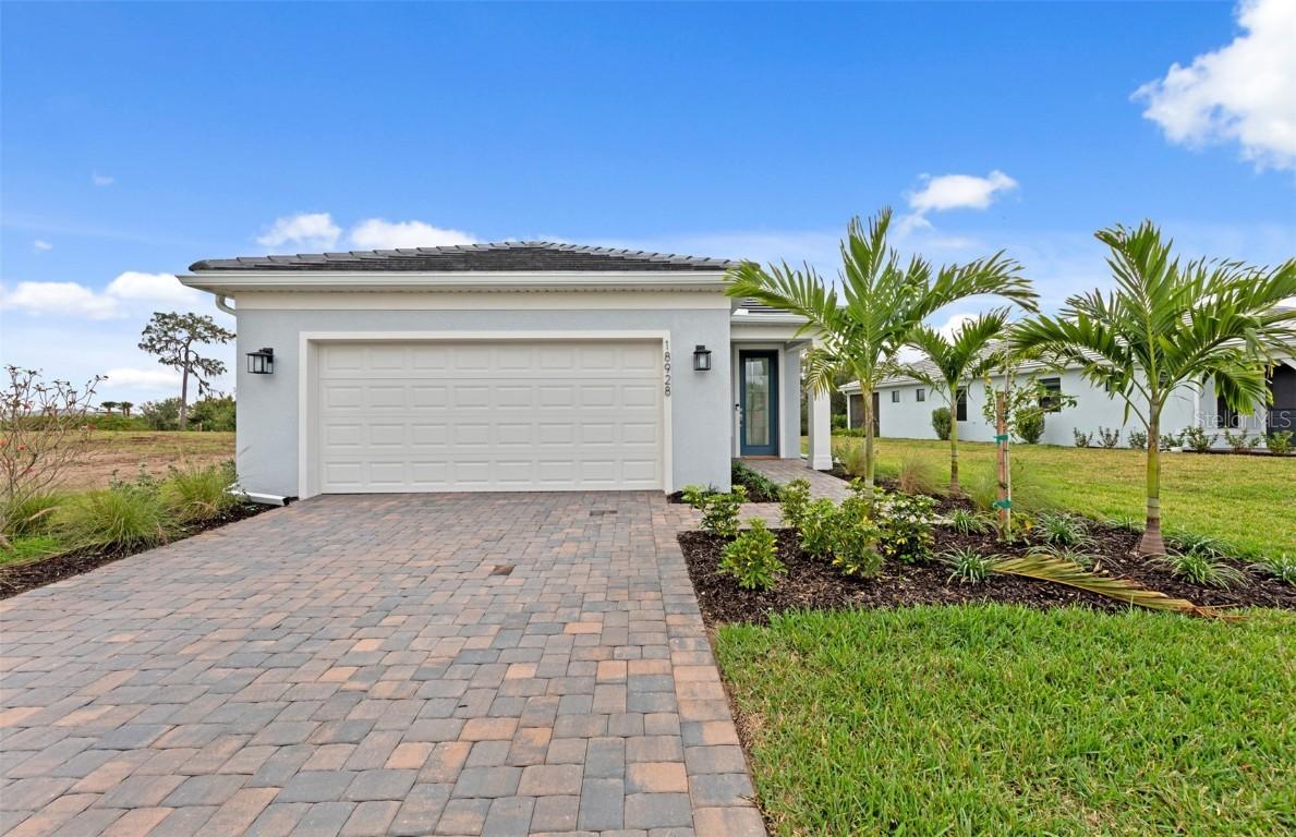 18928 Indian Rock Pl., Lakewood Ranch, FL 34211