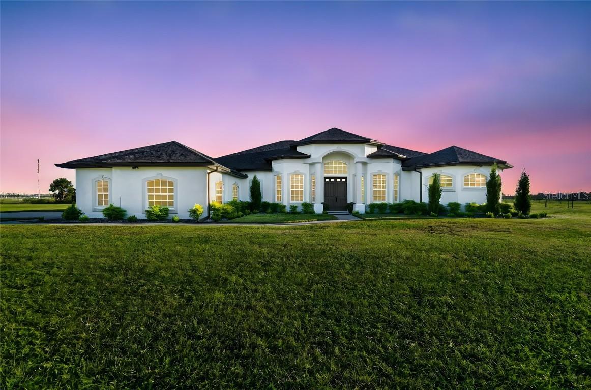 15639 Seth Country Ln., Wimauma, FL 33598