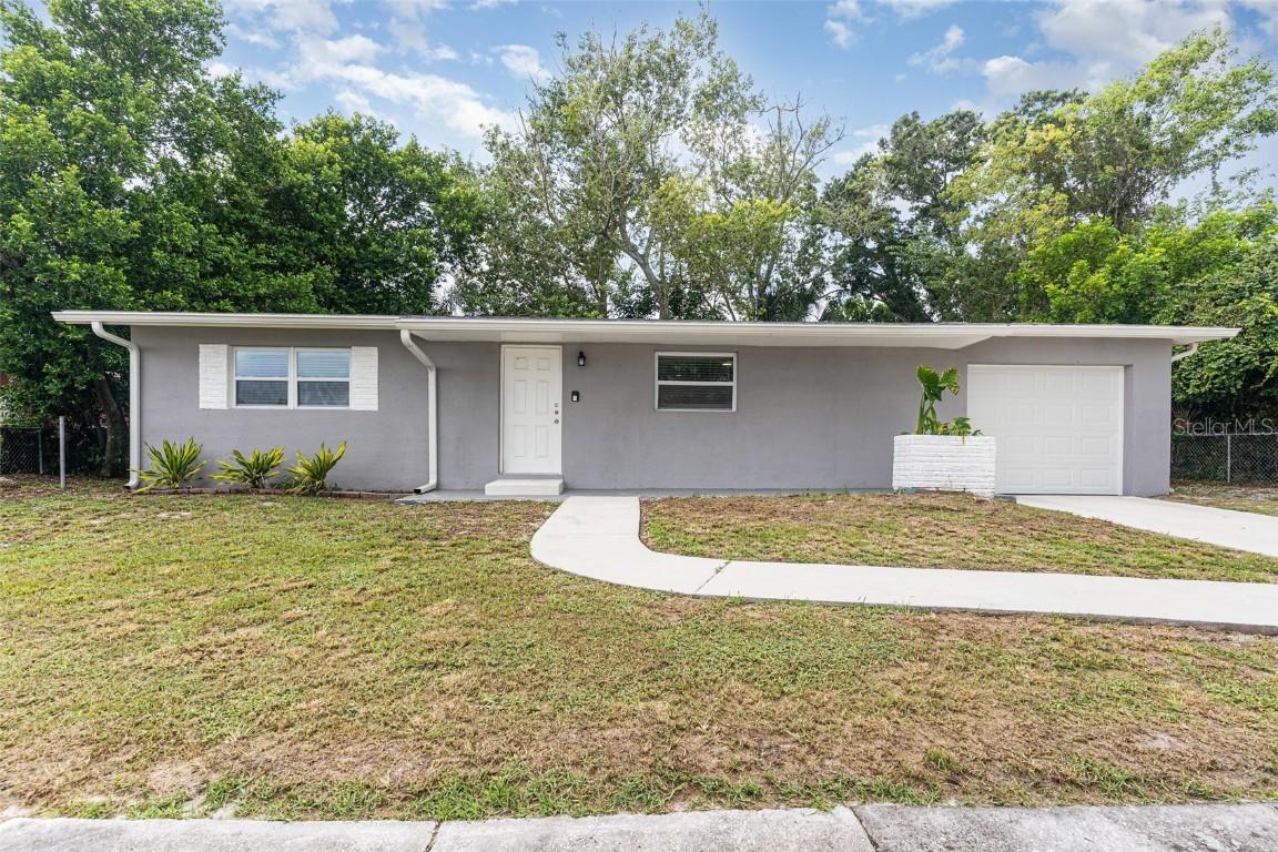 2019 Barkley Ave., Melbourne, FL 32935