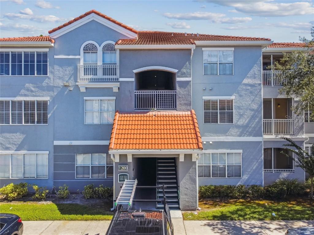 18001 Richmond Place Dr. #1223, Tampa, FL 33647