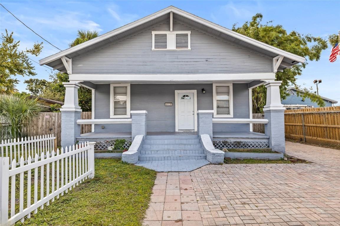 2332 W Saint John St., Tampa, FL 33607