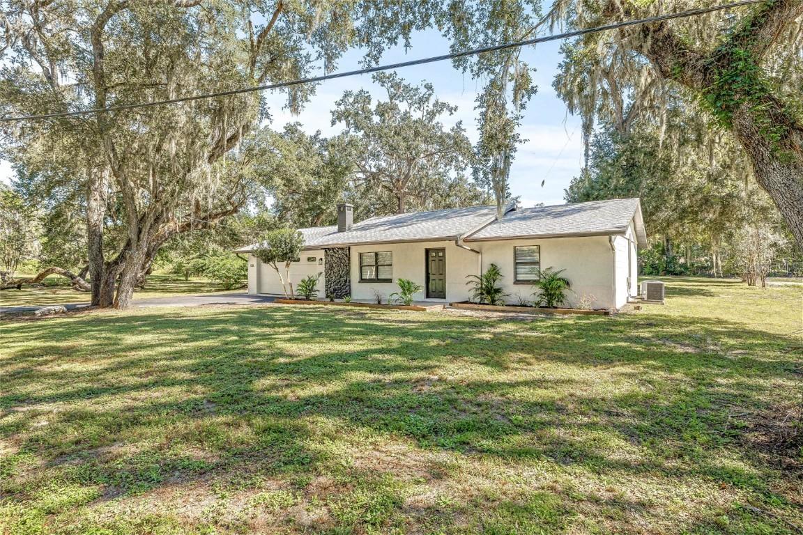 5164 Lakewood Dr., Dade City, FL 33523