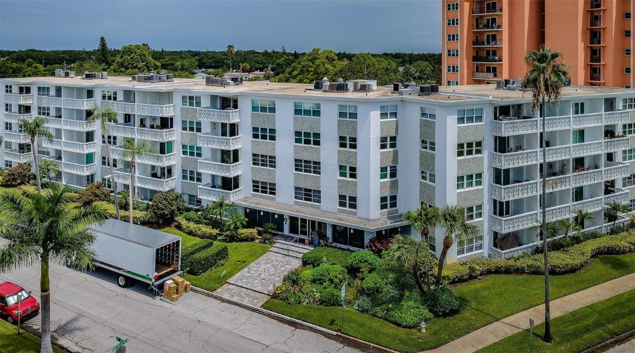 1100 N Shore Dr. #407, St Petersburg, FL 33701