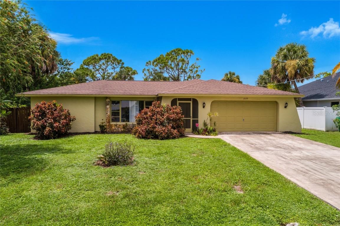 2123 Cannolot Blvd., Port Charlotte, FL 33948