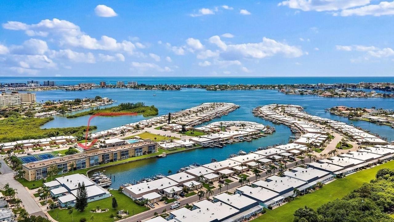 1 Boca Ciega Point Blvd Blvd. #213, St Petersburg, FL 33708