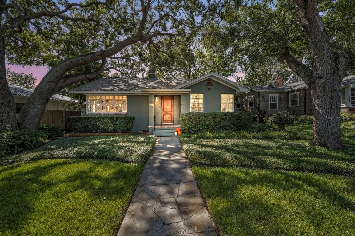 136 23rd Ave., St Petersburg, FL 33704