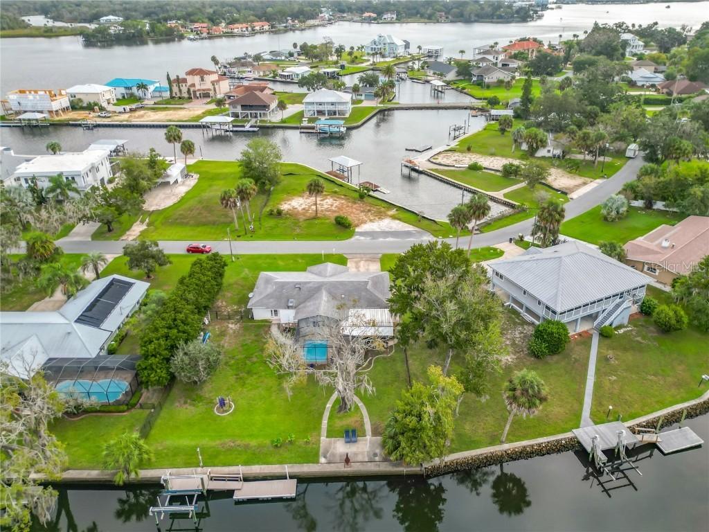 2176 N Watersedge Dr., Crystal River, FL 34429