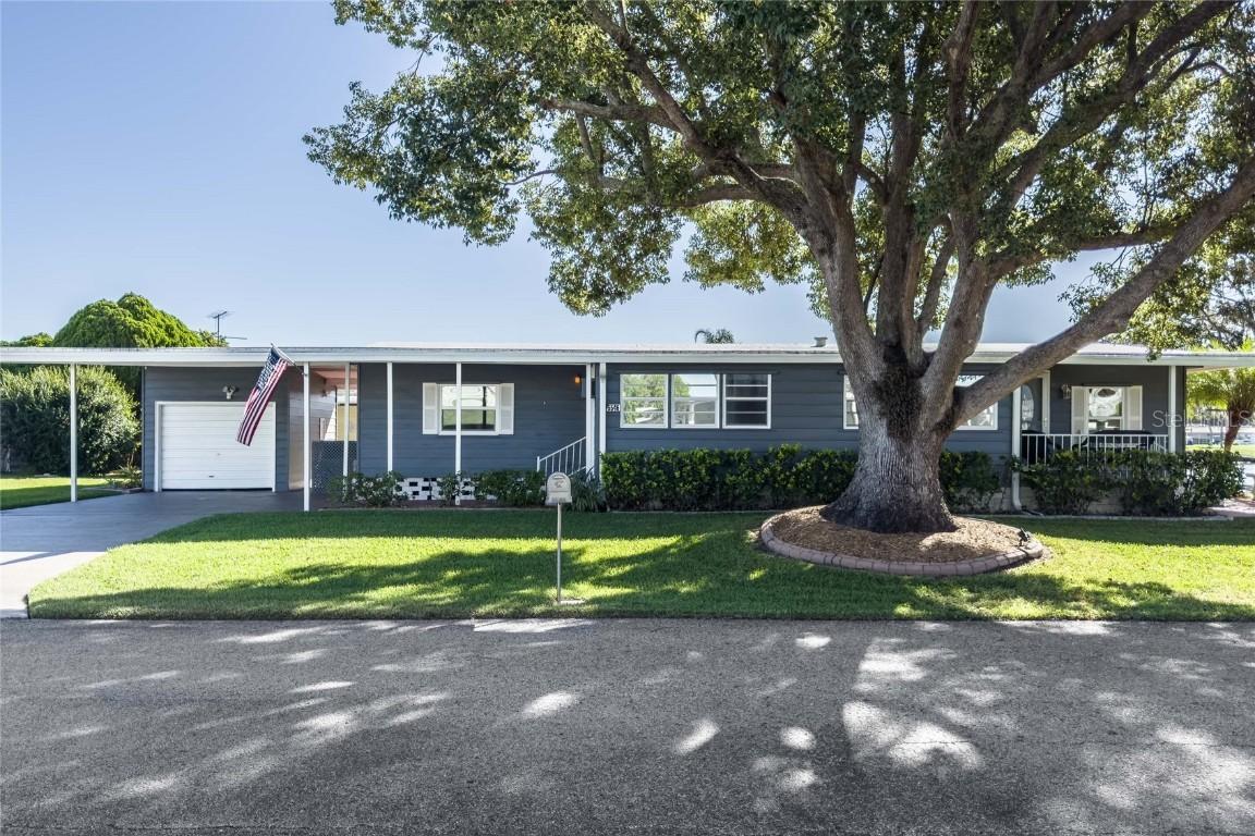 5546 Arrowhead Dr., Zephyrhills, FL 33542
