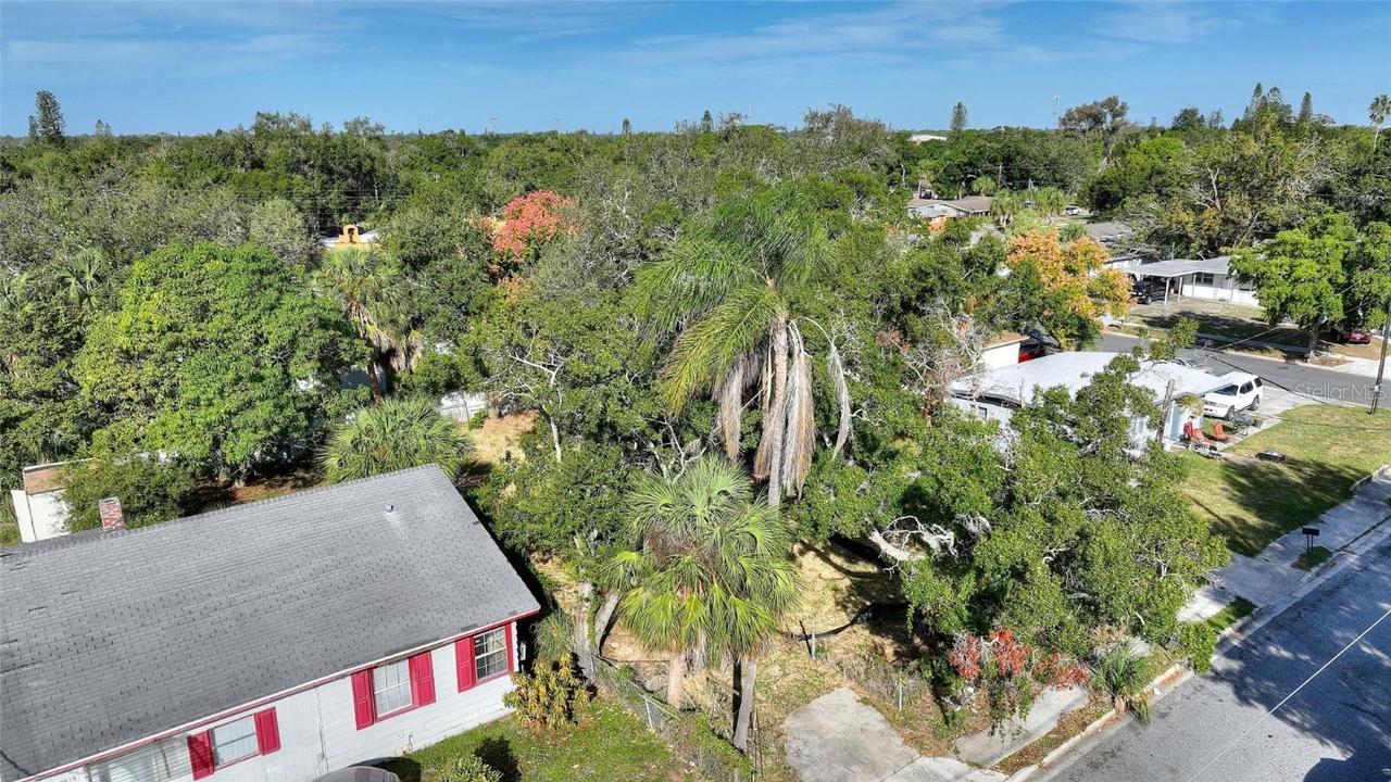2825 N Links Ave., Sarasota, FL 34234