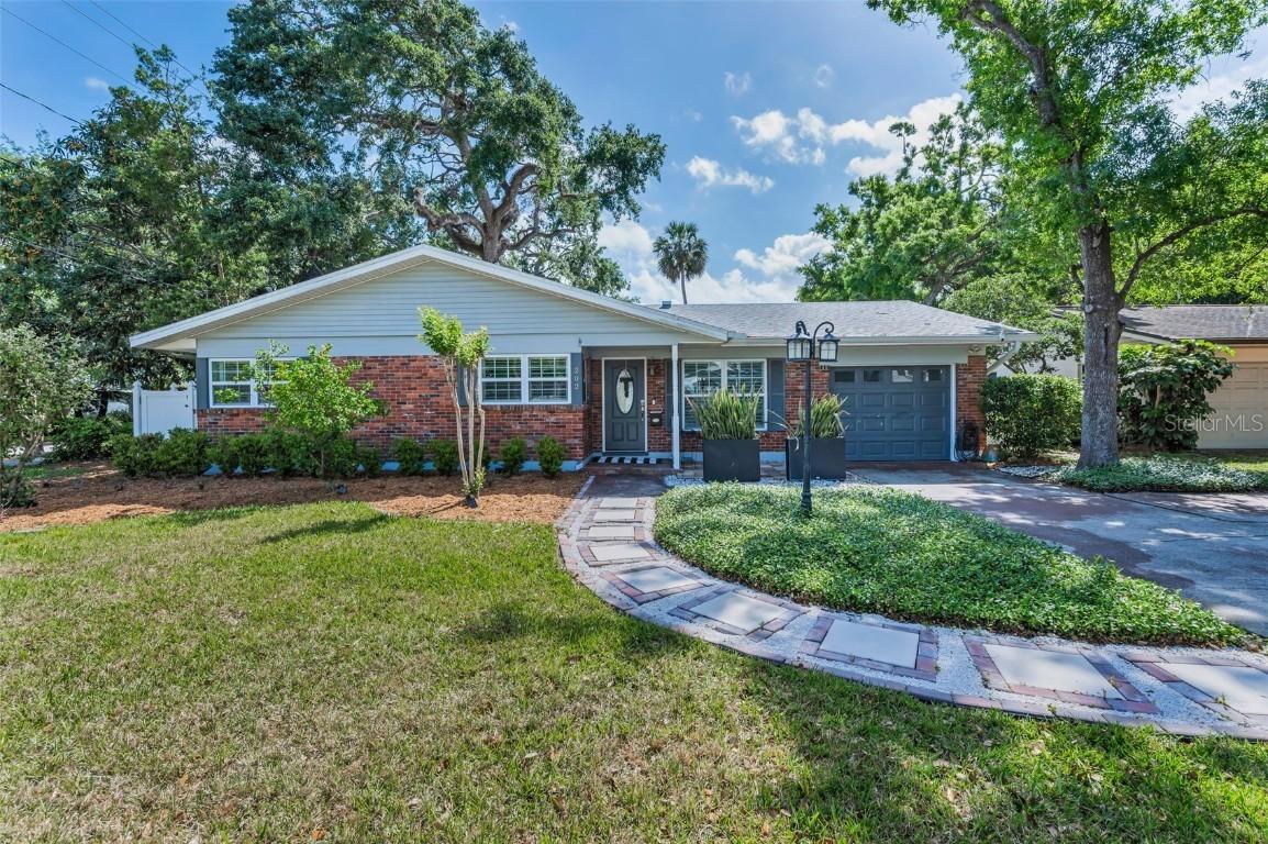 202 S Hesperides St., Tampa, FL 33609