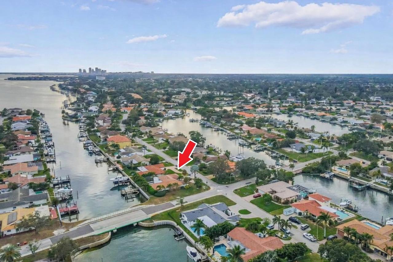 1998 Kansas Ave., St Petersburg, FL 33703