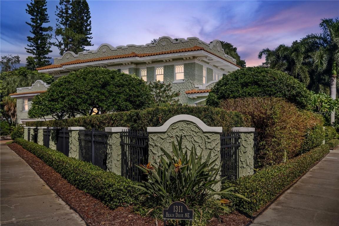 1311 Beach Dr., St Petersburg, FL 33701