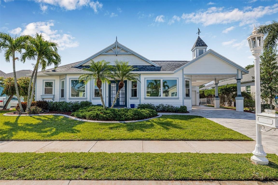 4612 Barracuda Dr., Bradenton, FL 34208