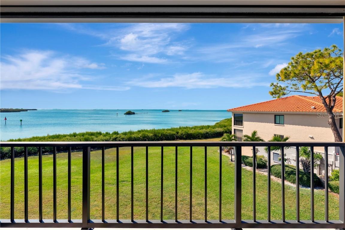 1810 Mariner Dr. #207, Tarpon Springs, FL 34689