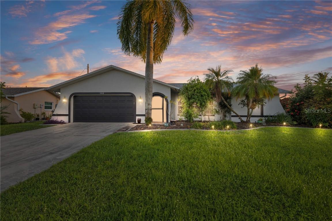 702 SE 36th St., Cape Coral, FL 33904