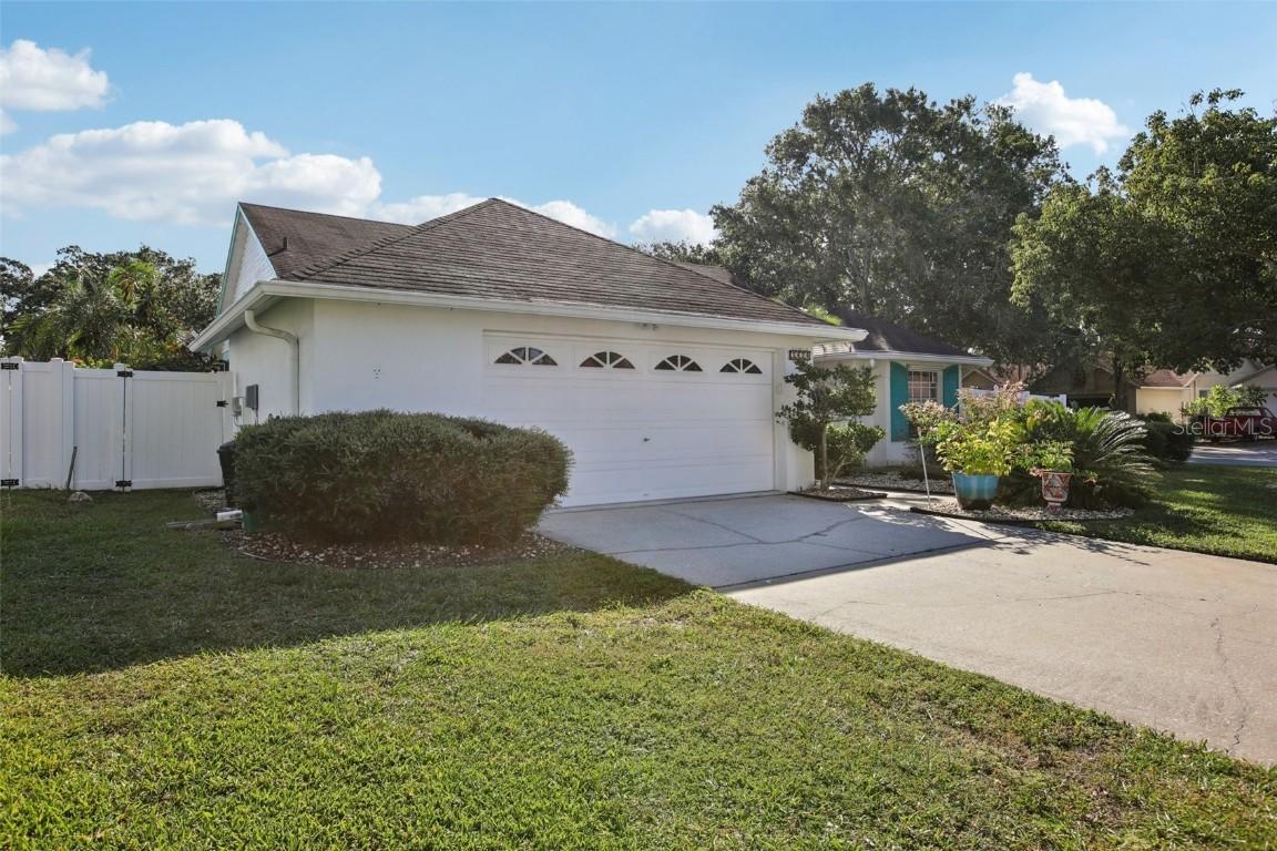1424 Ridge Shore Dr., Tarpon Springs, FL 34689