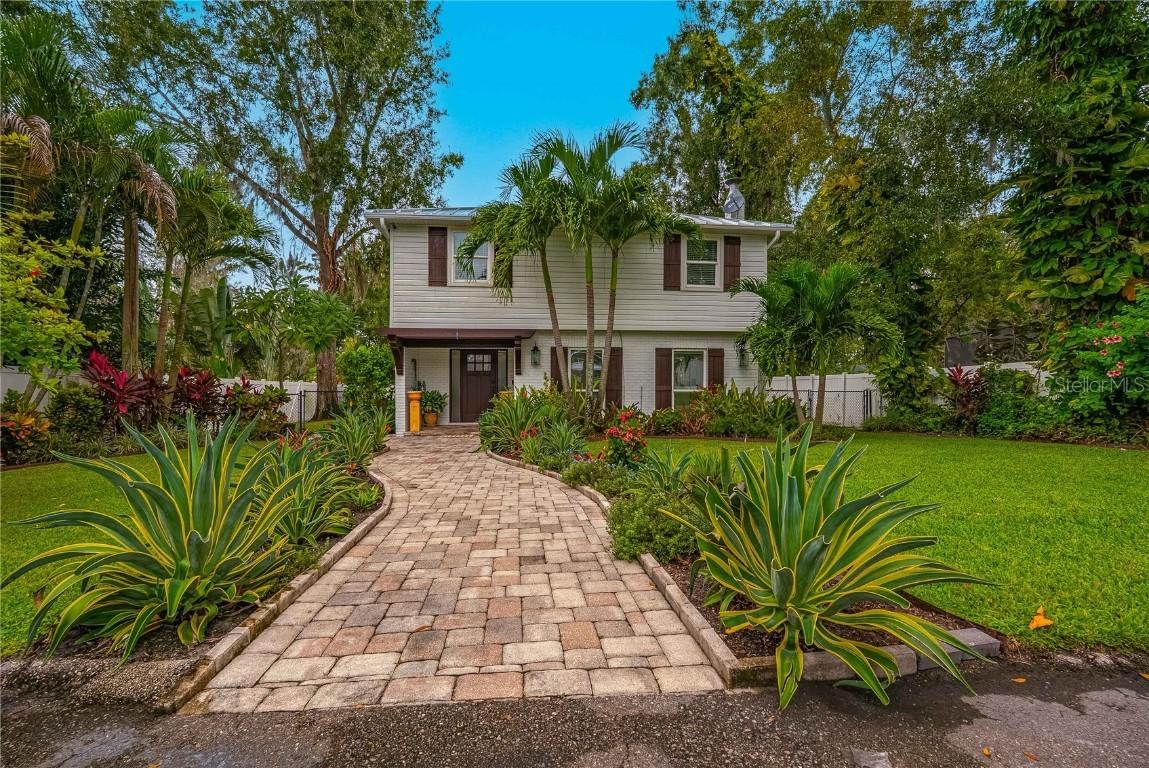 8020 Sharon Dr., Tampa, FL 33617