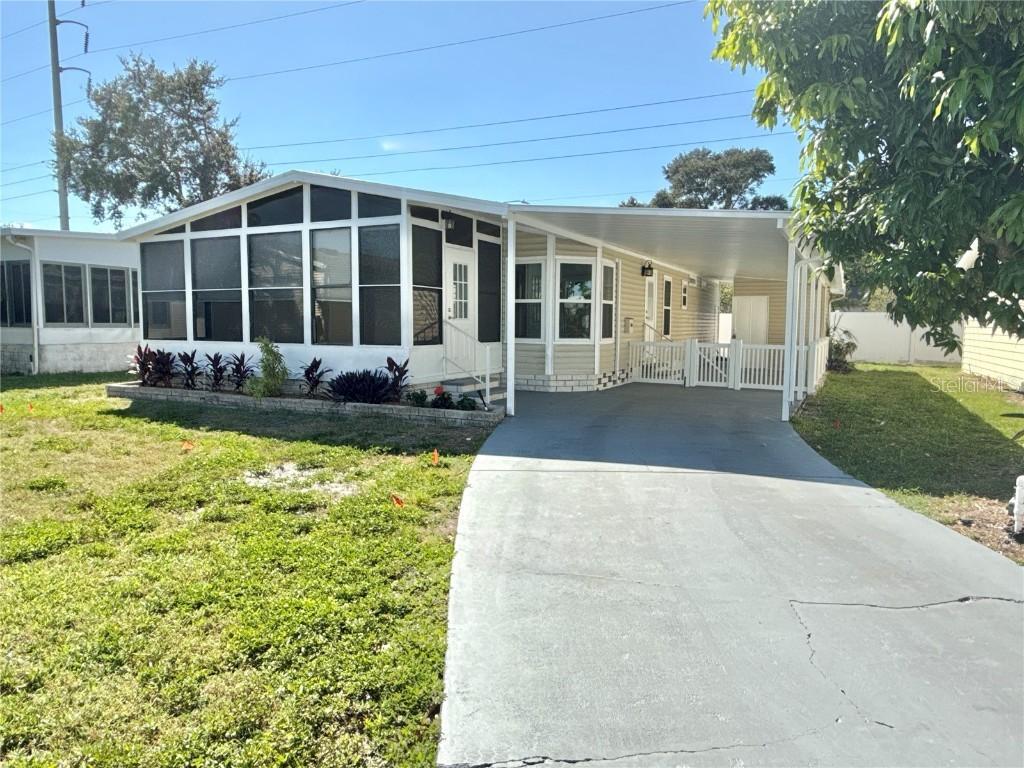 6912 Americana Dr. #170, St Petersburg, FL 33702