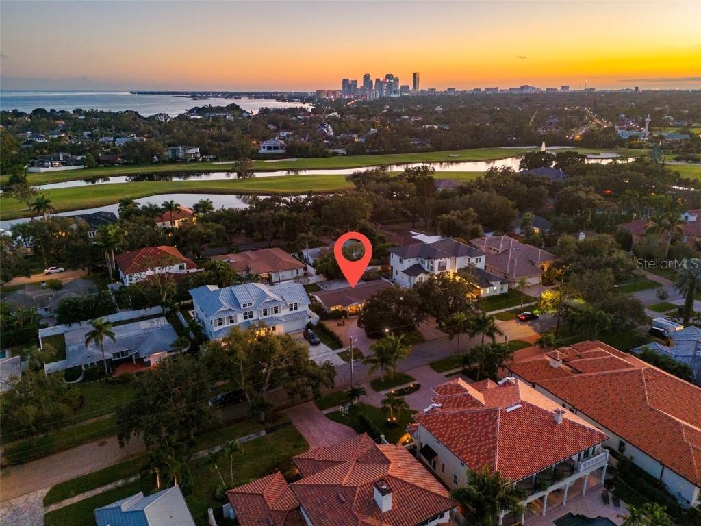 300 Bayview Dr., St Petersburg, FL 33704