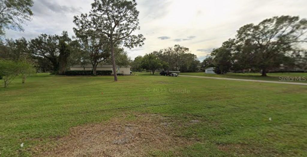 19017 Red Bird Ln., Lithia, FL 33547