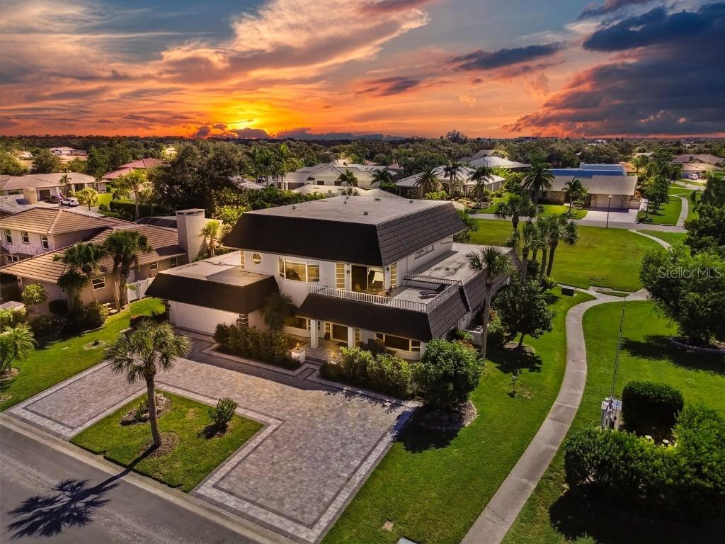 225 Harbor House Dr., Osprey, FL 34229