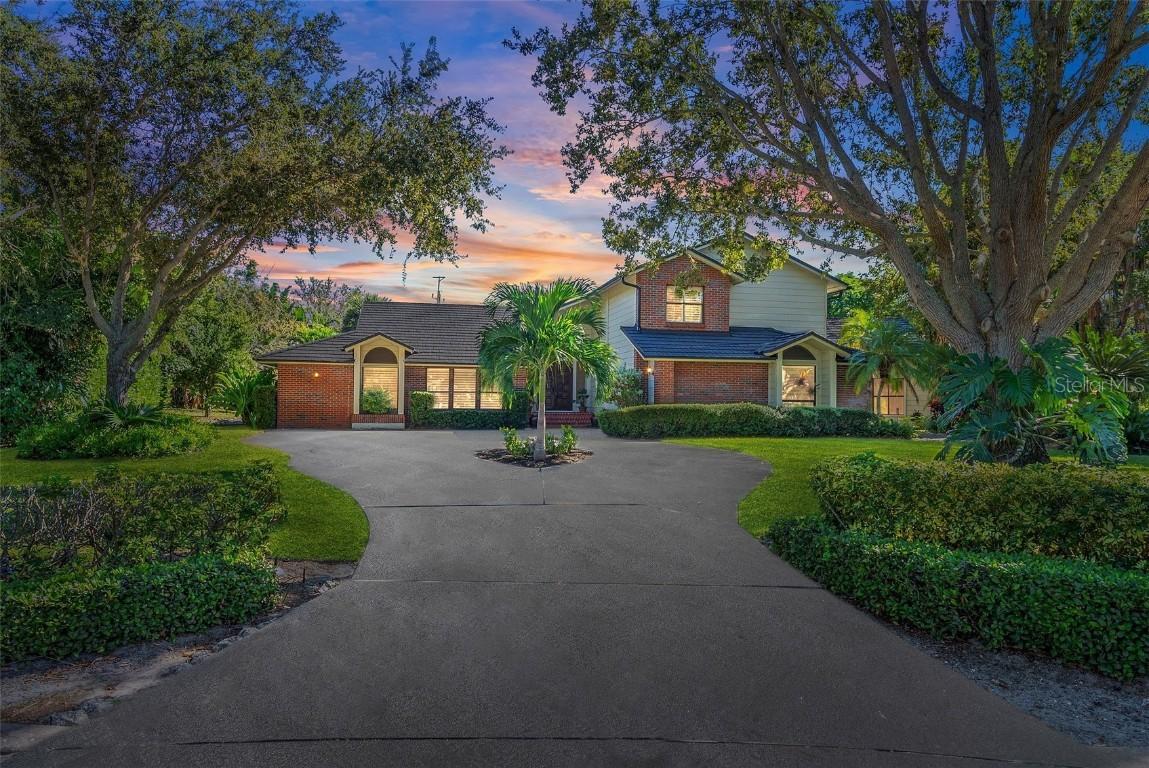 2371 Landings Cir., Bradenton, FL 34209