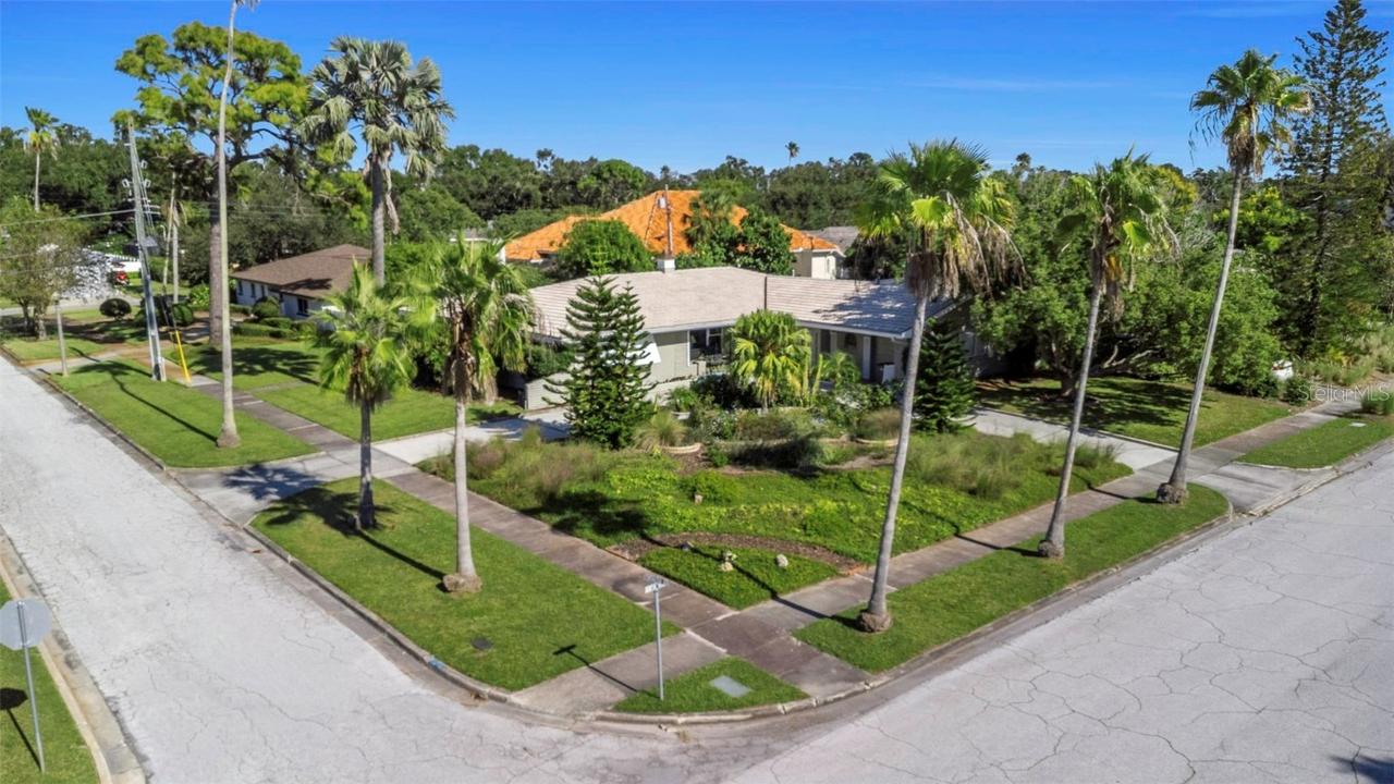 109 Ponce De Leon Blvd., Belleair, FL 33756