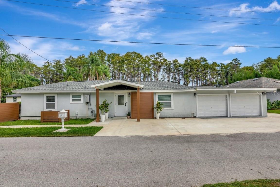 19207 Crooked Ln., Lutz, FL 33548