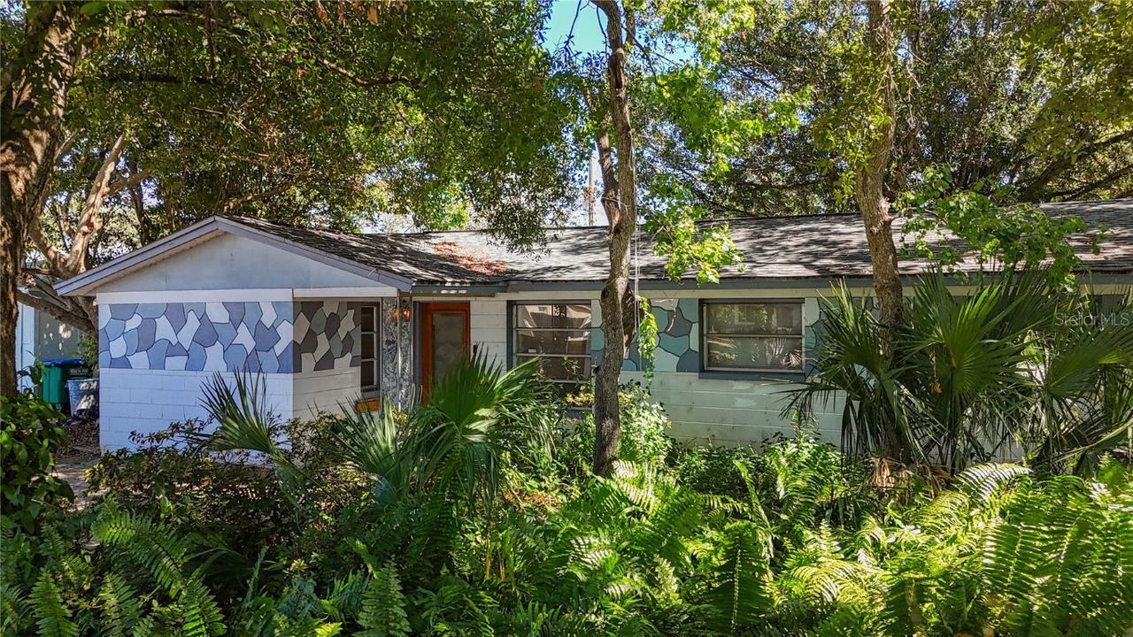 11633 92nd St., Largo, FL 33773