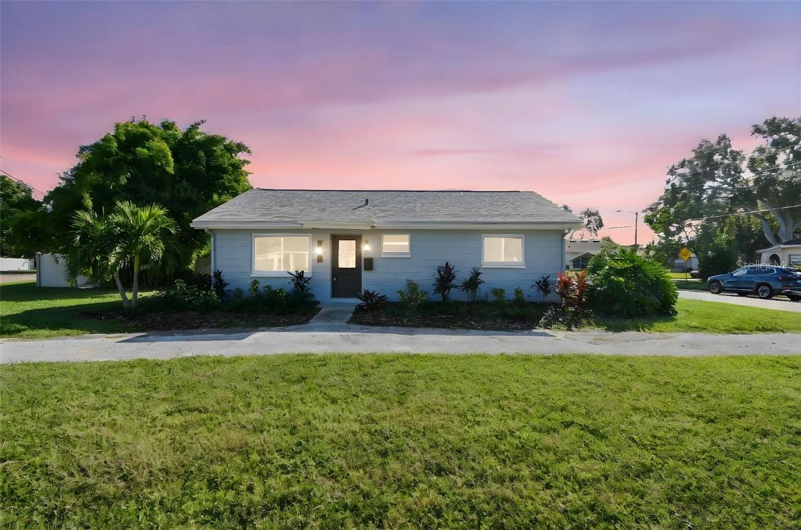 5701 Commonwealth Ave., St Petersburg, FL 33703
