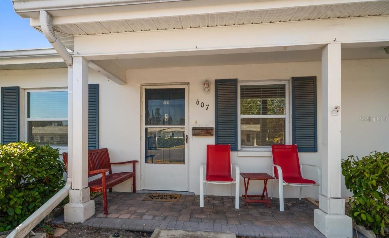 607 Brandywine Dr., Largo, FL 33771