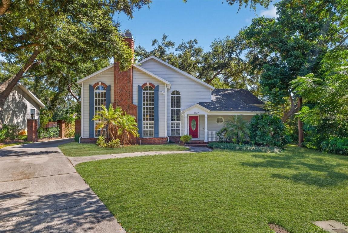 1937 Oak Ridge Ct., Clearwater, FL 33759