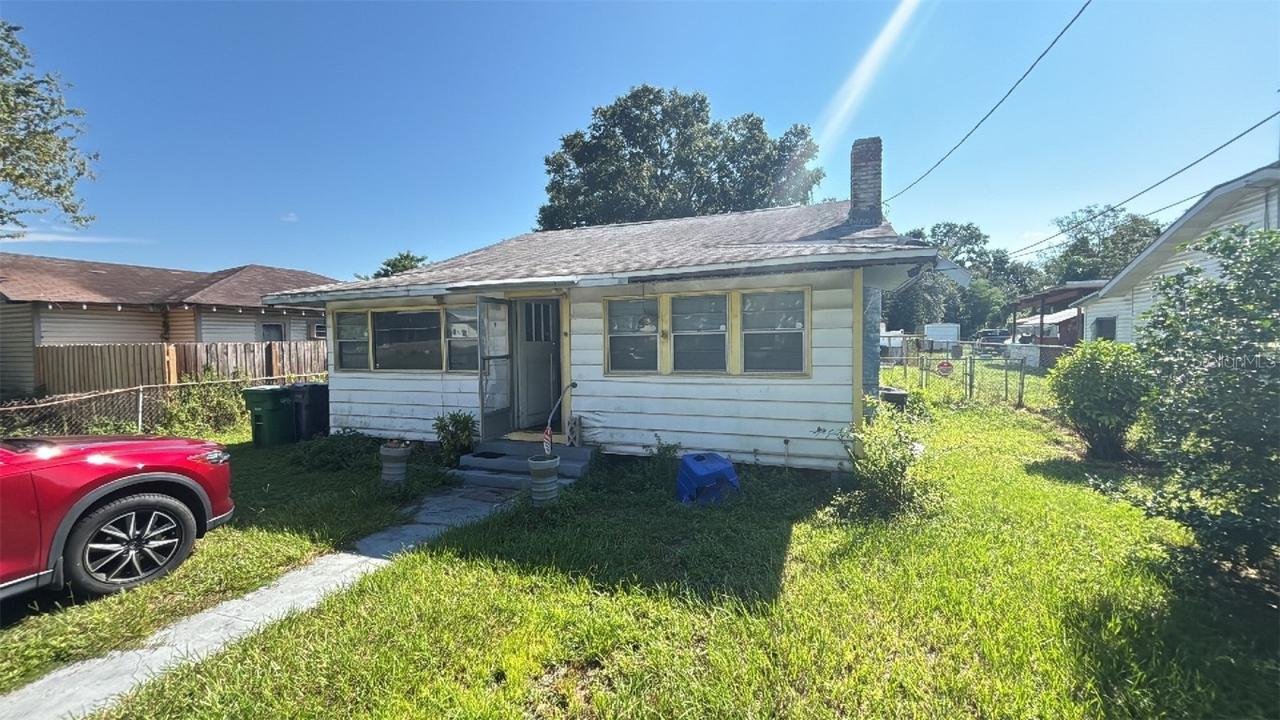 2303 N 47th St., Tampa, FL 33605