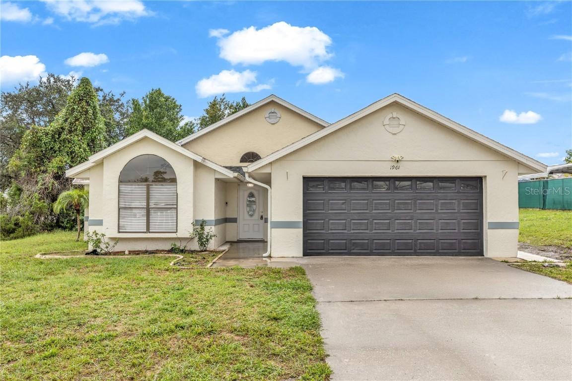 1961 Paragon St., Deltona, FL 32738