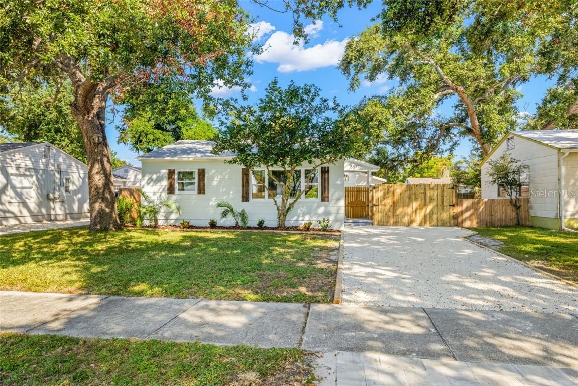 5517 13th Ave., Gulfport, FL 33707