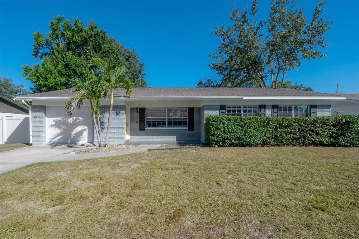 2523 Lake Ellen Cir., Tampa, FL 33618